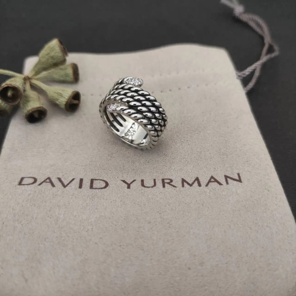 David Yurman diamond-studded button ring